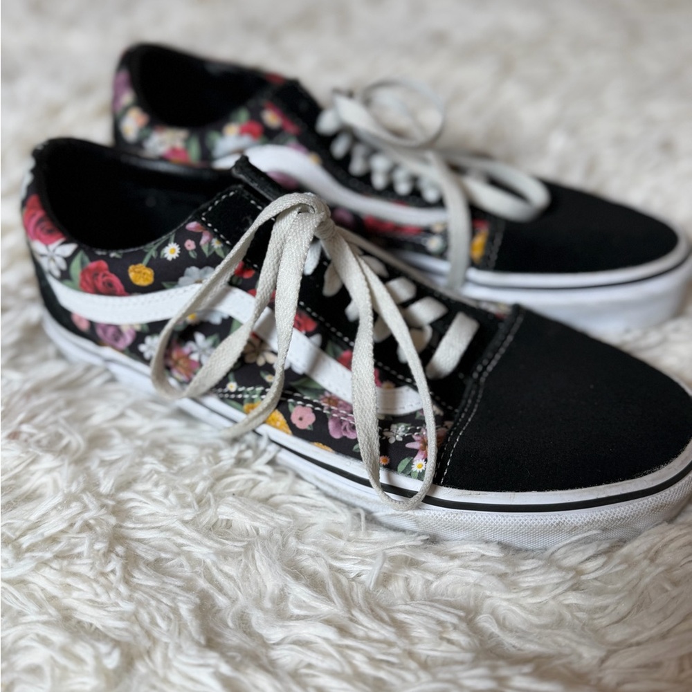 Vans Floral Black shoes W10- M8.5